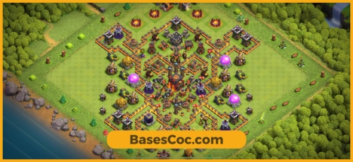 TH10 troll Base
