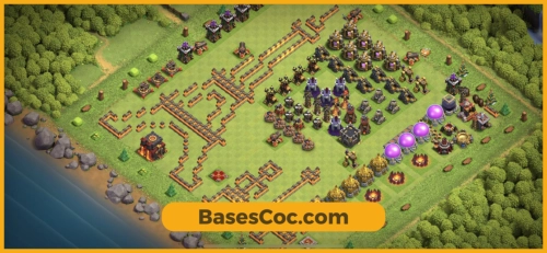TH10 troll Base