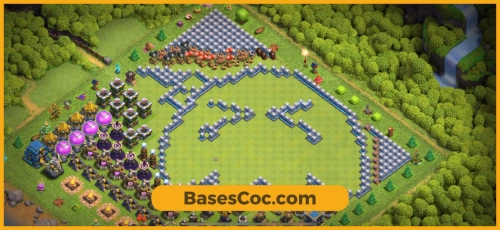 TH12 troll Base