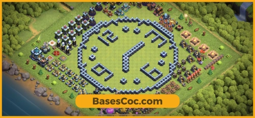 TH13 troll Base